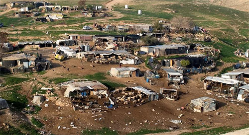 La ocupación israelí congela “temporalmente” la demolición de una aldea palestina